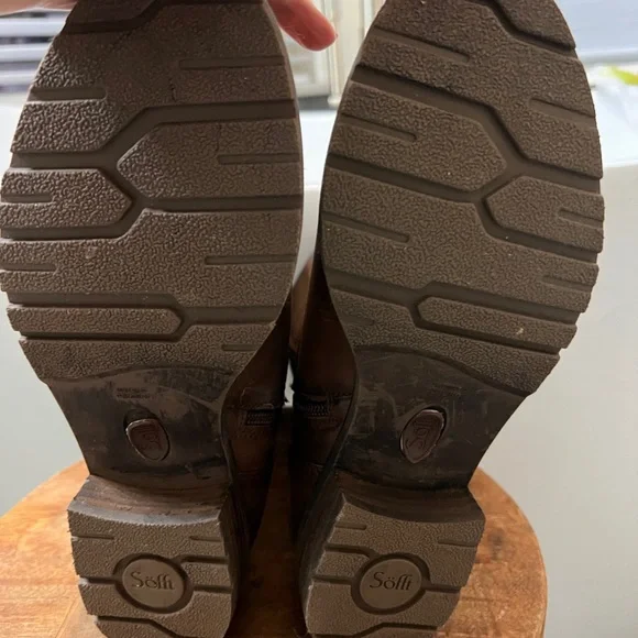 Sofft Rich Brown Ankle Booties - Picture 6 of 6